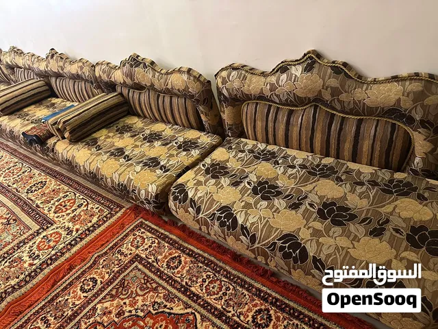 جلسة نظيفة معاها ستارة