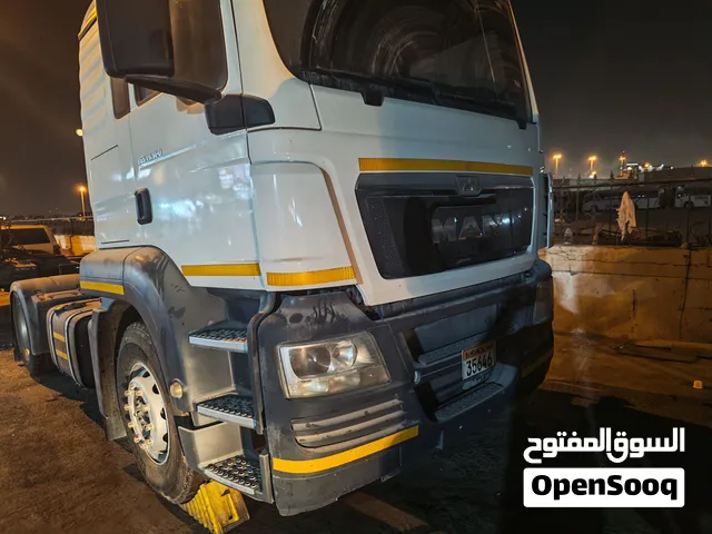 For sale: A very clean 2015 MAN truck.شاحنة مان رأس تيلر