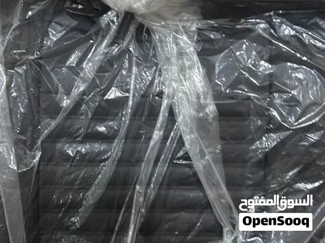 فرش جلد لون اسود