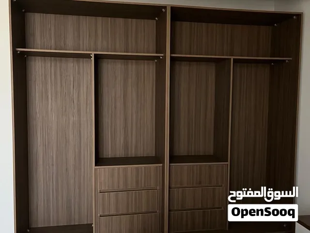 فني تركيب وتصنيع اعمال نجارة