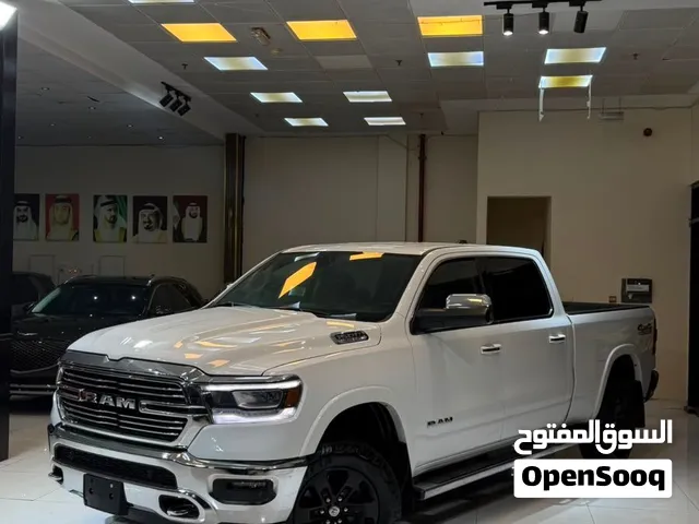دوج رام لارامي 2020 5.7 V8 العزاوي موتورز لتجارة السيارات