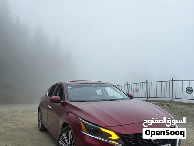 2024 Nissan Altima SL Sport