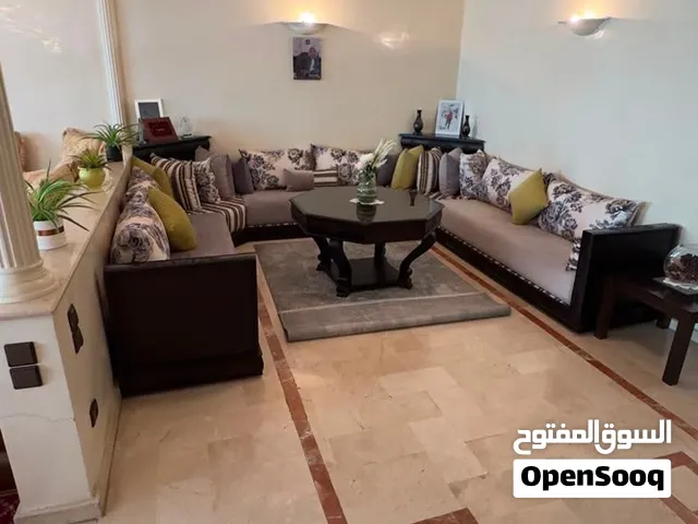منزل للبيع فلوريدا مكون من تلات طوابق