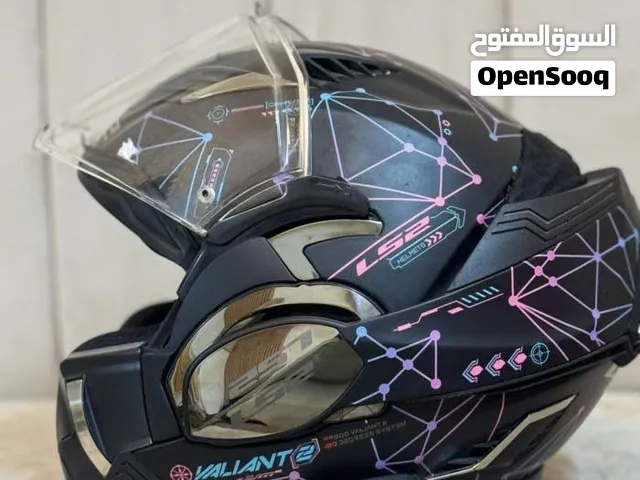 خوذة ls2 مستعمله نضيفه بدون سماعه