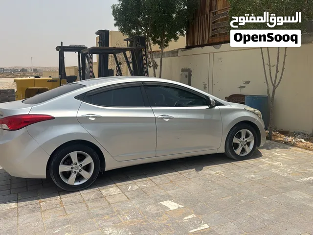 Hyundai Elantra 2011 Automatic حالة ممتازة