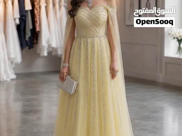 فستان نسائي