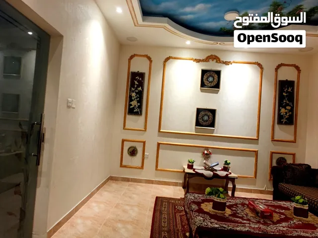 للبيع شقة في البحير