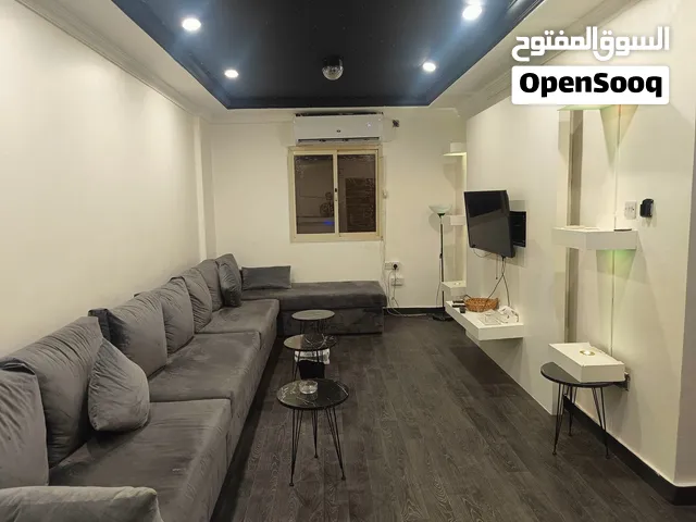 للبيع كنفات مستعمل 2في 4 حولي شارع المثني