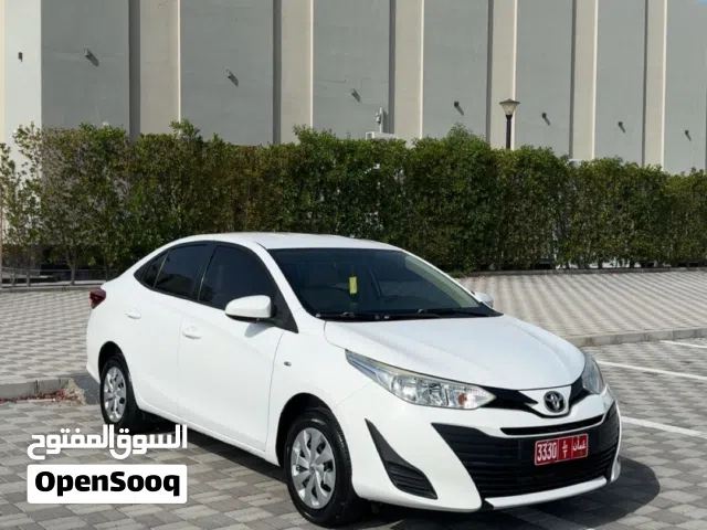 للإيجار اليومي والاسبوعي والشهري و السنوي تأجير سيارات صغيرة وكبيرة في مسقط – بأسعار منافسة