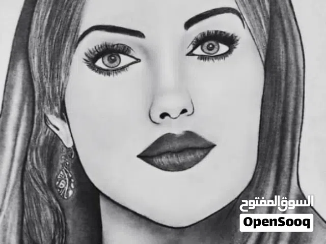 رسم يدوي بأحجام مختلفة حسب الطلب بنصف السعر