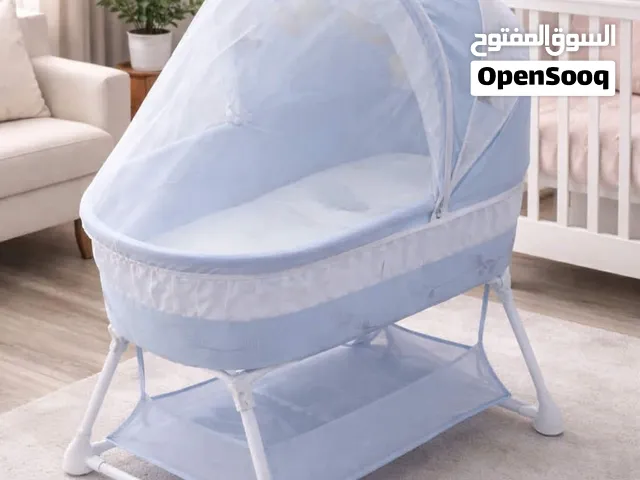 سرير أطفال مستعمل MamaloVe Bassinet للبيع