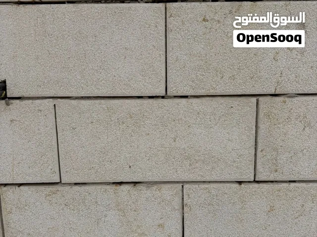 3 قطع بموقع مميز ومساحات 500 متر مربع لكل قطعة