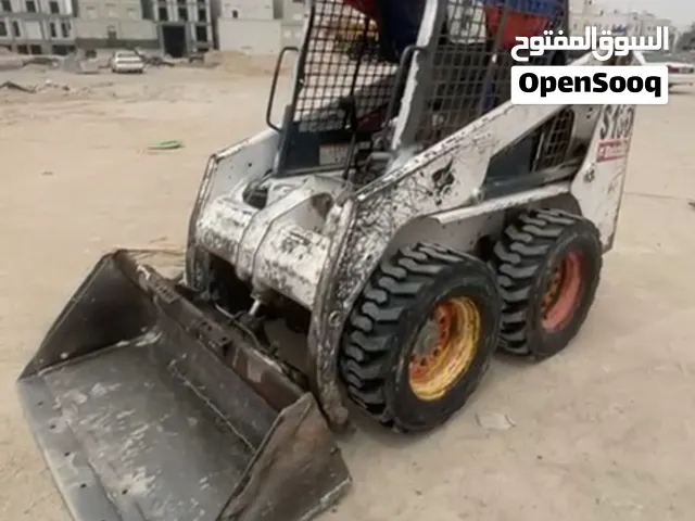 بوبكات s130 بحاله ممتازه مع هاف لوري