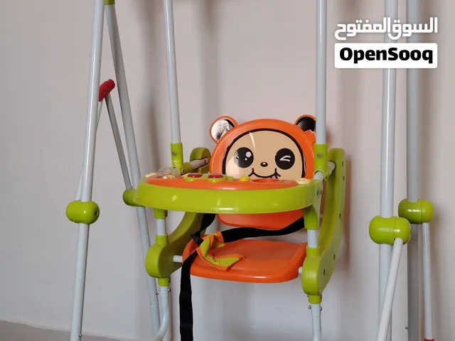 مرجيحة اطفال للبيع حجم كببر ثابتة وتقيله ومافيها اي خرب