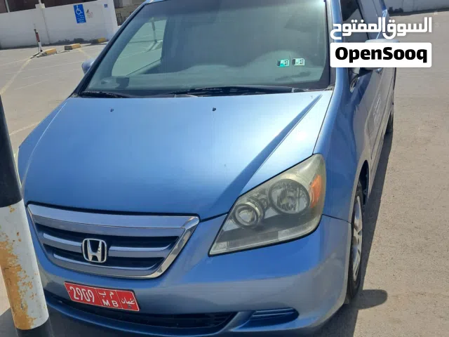 HONDA ODESSY 2005 LOADING VAN