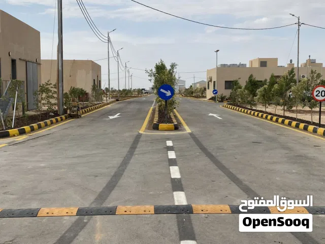 للإيجار جريدر مدحلة جرافة بلدوزر لودر حفارة