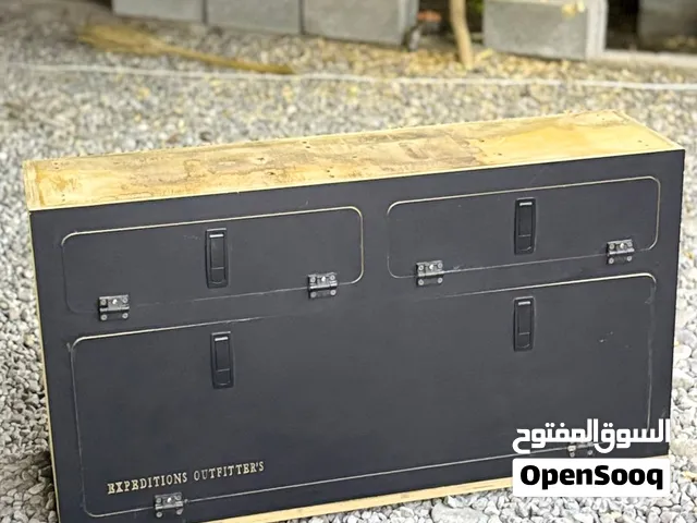 صندوق أغراض و التفاصيل في الوصف