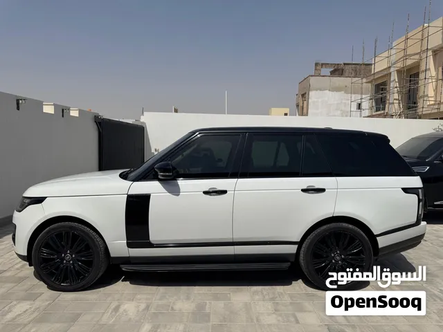 RANGE ROVER VOGUE SE SUPERCHARGED – GCC SPECIFICATION