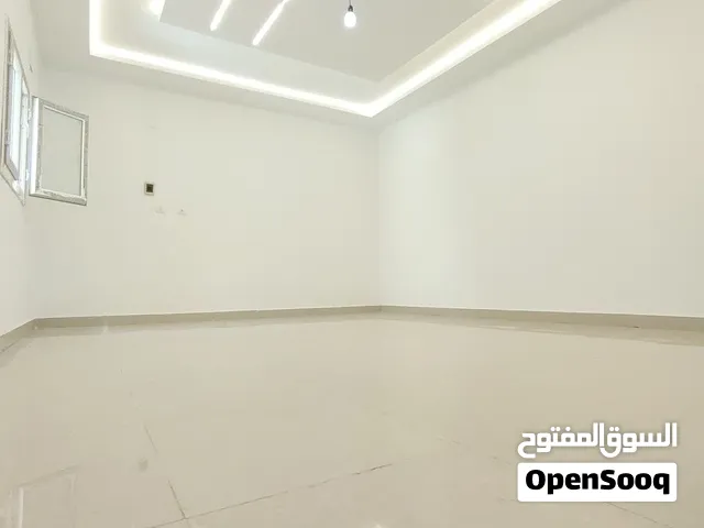 شقة حجم كبير جداً للبيع بسند ملكية شهادة عقارية