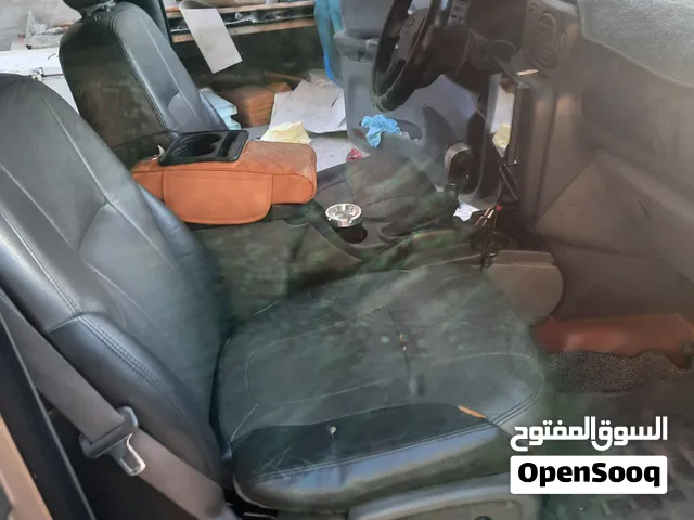 بلايزر 2002 سيارة  جاهزة مكينة كير كهربايات مروس اروس تخم تاير تبريد حدادية مكينة حلوة كل التفاصيل ت