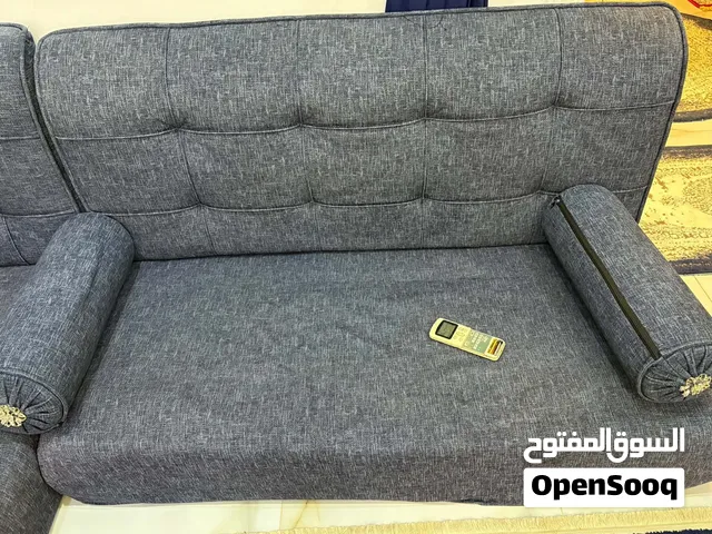 جلسة للبيع في جنزور الارتفاع 25 نضيفة وراقية
