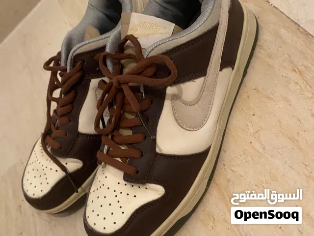 sport shoes