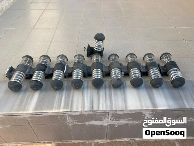 اضاءات خارجية حائطية  9 فوانيس دبل ( فوق وتحت )  1 فانوس مفرد  خامتها حديد