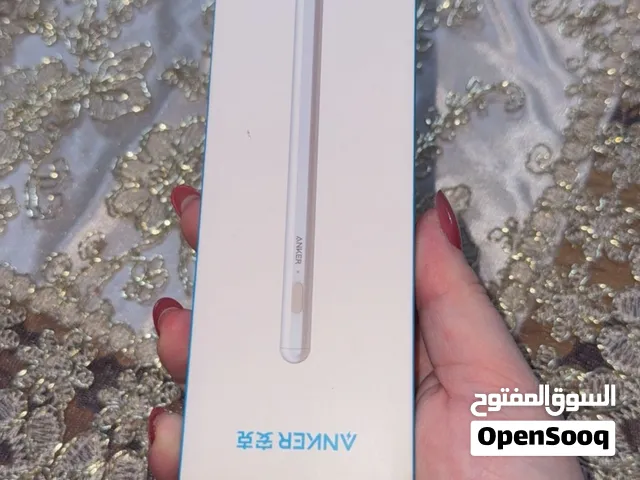 قلم ايباد من انكر بلون ابيض