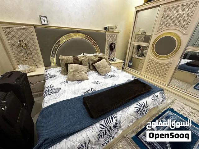 غرفة نوم كاملة بحالة الجديد