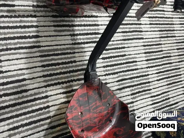 سكوتر درفت مستعمل مع الشاحن ما فيه اي خرابات غير قابل للمساومه بيعه سريعه