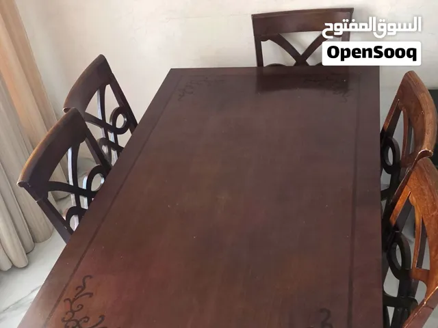 طقم سفرة طاولة مع ستة كراسي