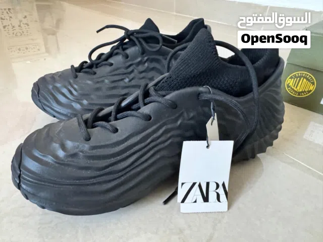 Brand new Zara shoes with tag still on size 40 eu