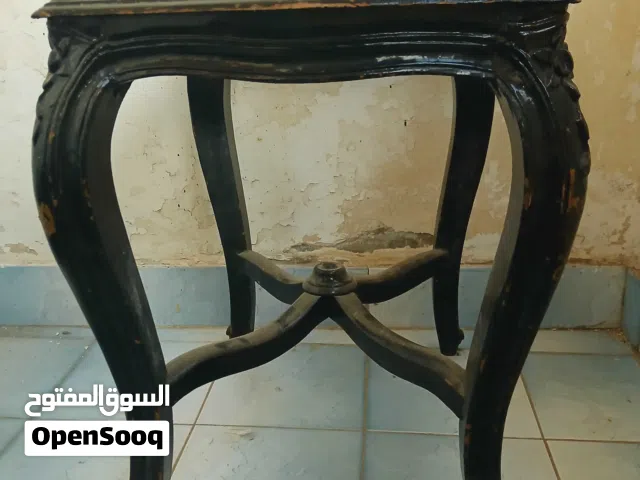 ترابيزه خشب متينه بحاله ممتازه
