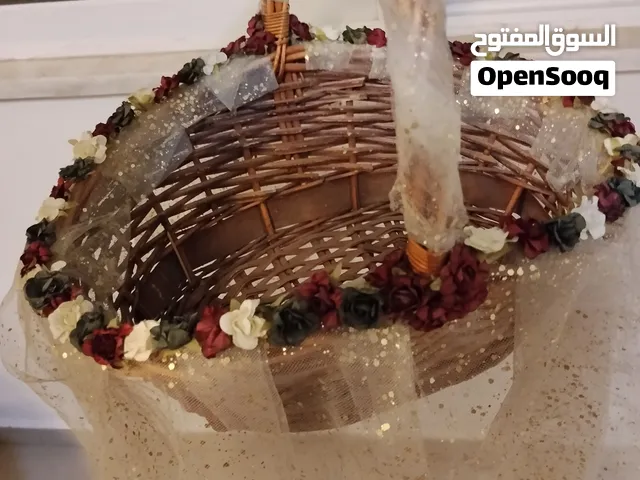 سلات تقديم للاعراس والمناسبات شغل يدوي ويوجد توصيل