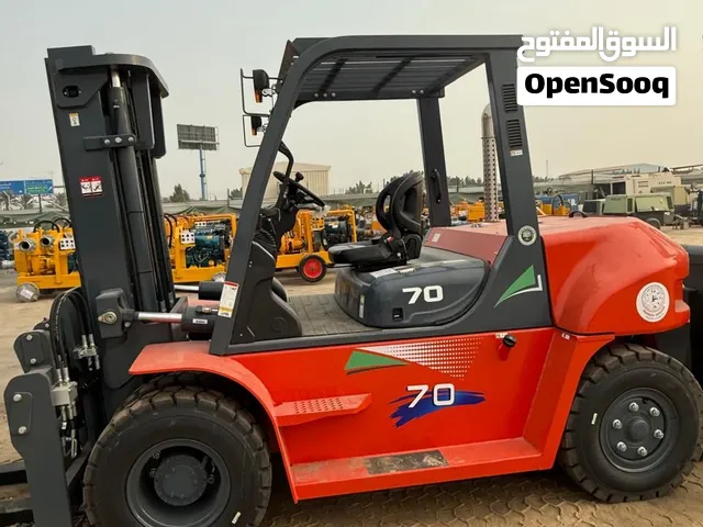 رافعة شوكية للايجار  forklift for rent