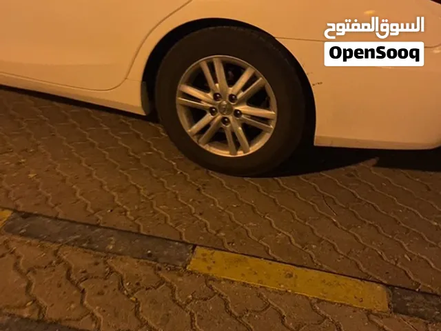 تويوتا كامري 2017