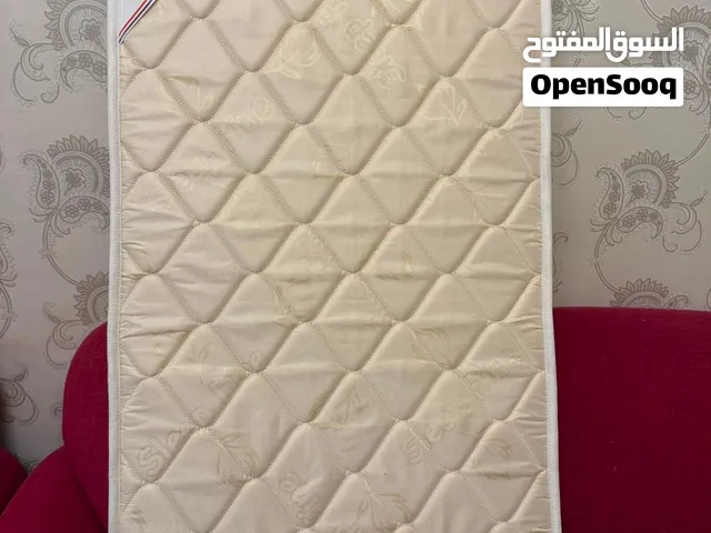 مترس سرير أطفال