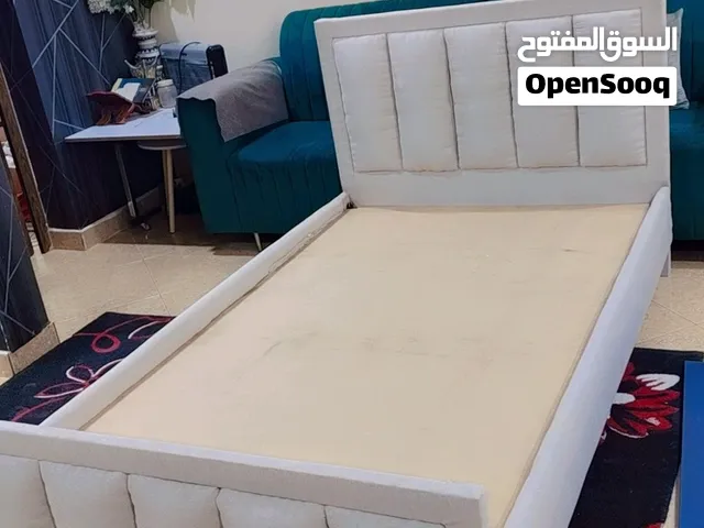 سرير 120في 200 بدون مترس خشب بحريني دبل السعر 25 دينار