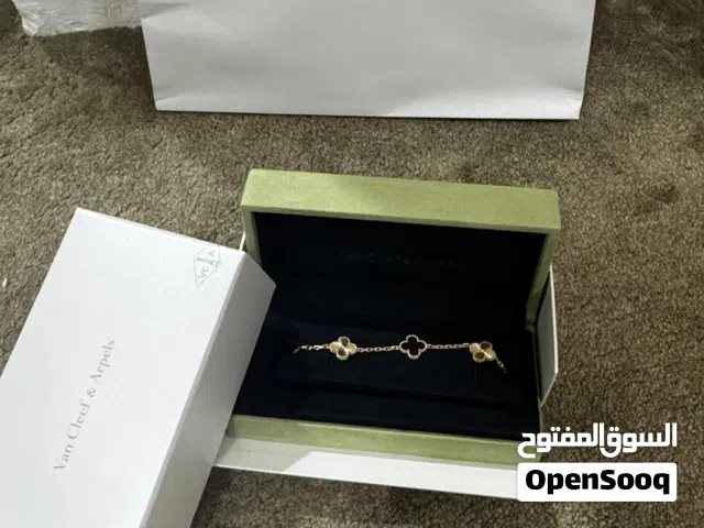 سوارة لويس فيتون
