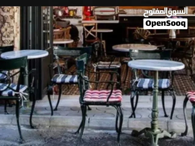مطلوب ممول لتجهيز مقهى شعبي وينزل معي شريك بالنص باسرع وقت ممكن الموقع كثير حلو