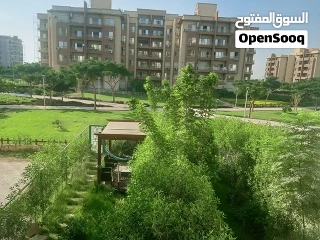 للبيع  شقه 162متر   بالشروق   بكمبوند وصال