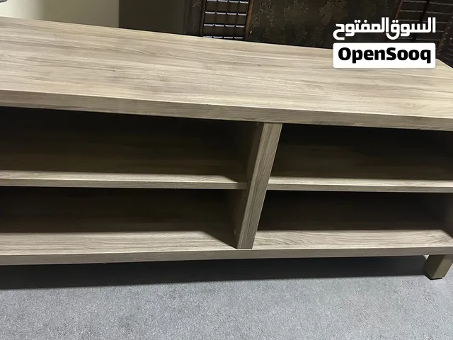 طاولة تلفاز