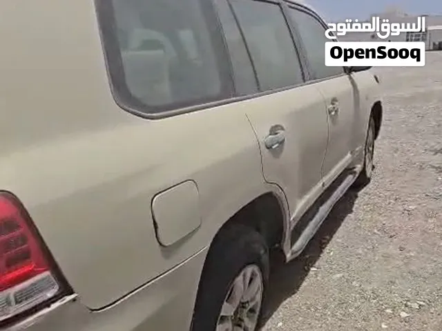Used Toyota Land Cruiser in Muscat