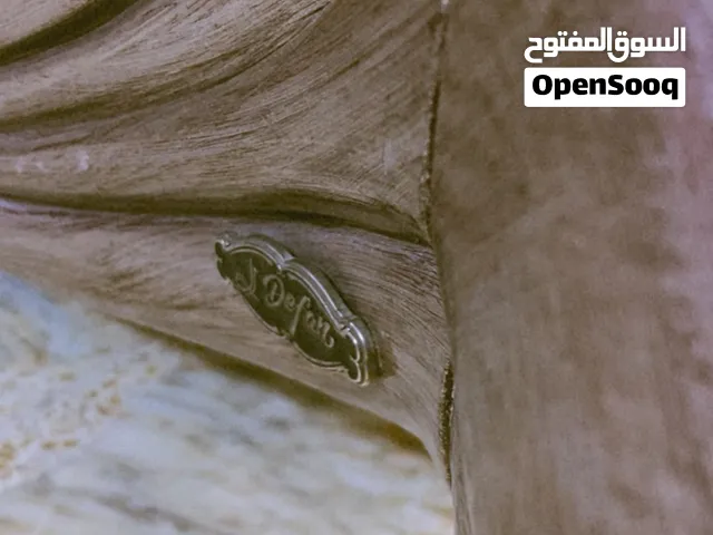 تخف منزلي للبيع وياطبلات تركي من ماركه Deluxe السعر مليون ونص وبي مجال مع شاشه تلفاز حجم 62