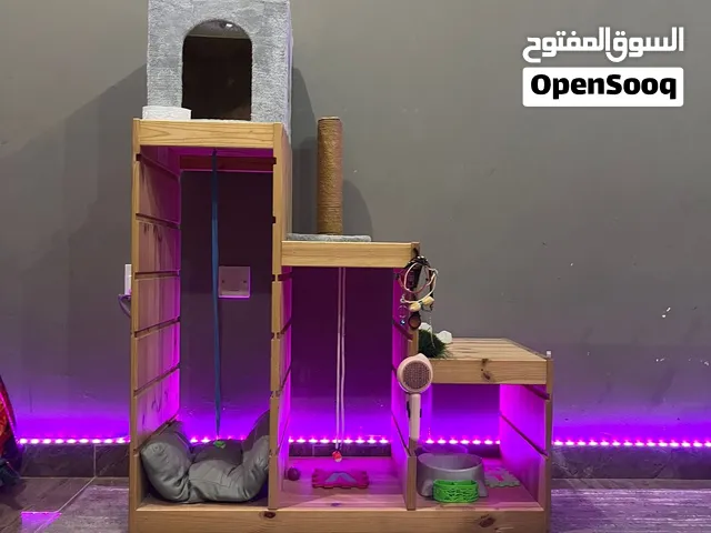 بيت للقطط جميل جدان و كبير