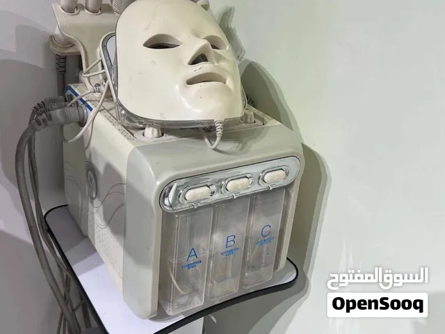 جهاز تنظيف وتبييض البشرة 7 في 1 المتكامل