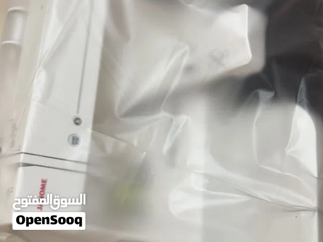 للبيع: ماكينة تطريز جانومي Janome MC550E الإصدار المحدود - بحالة ممتازة