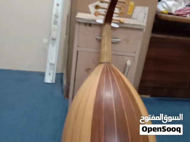عودد مصري محمد امين قديم خشب ناشف صوت طرب يحتاج فقط اوتار اوتاره تعبانه
