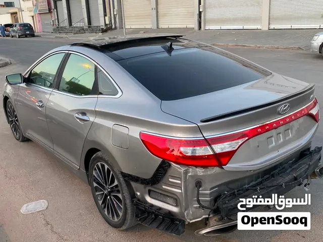 Used Hyundai Azera in Tripoli