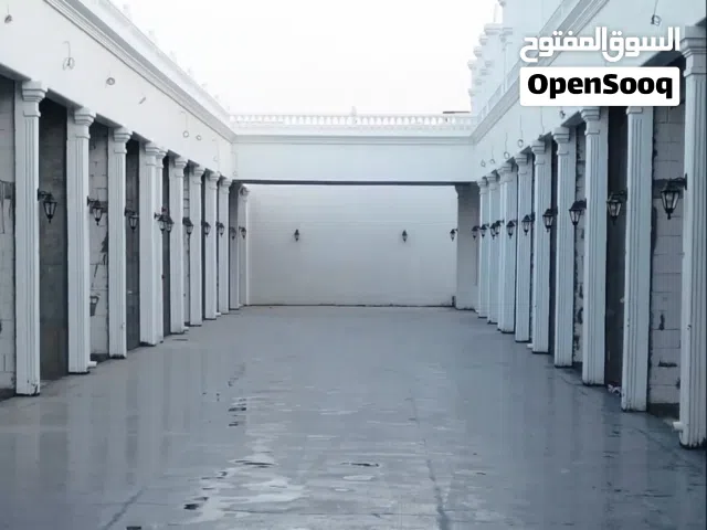 محل في المجمع (62) خاص لأنشطة السيارات + الورش الحرفية